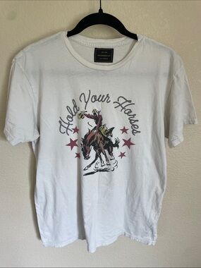 Retrobrand “Hold Your Horses” White Graphic Tee Women’s M Western USA Cowgirl